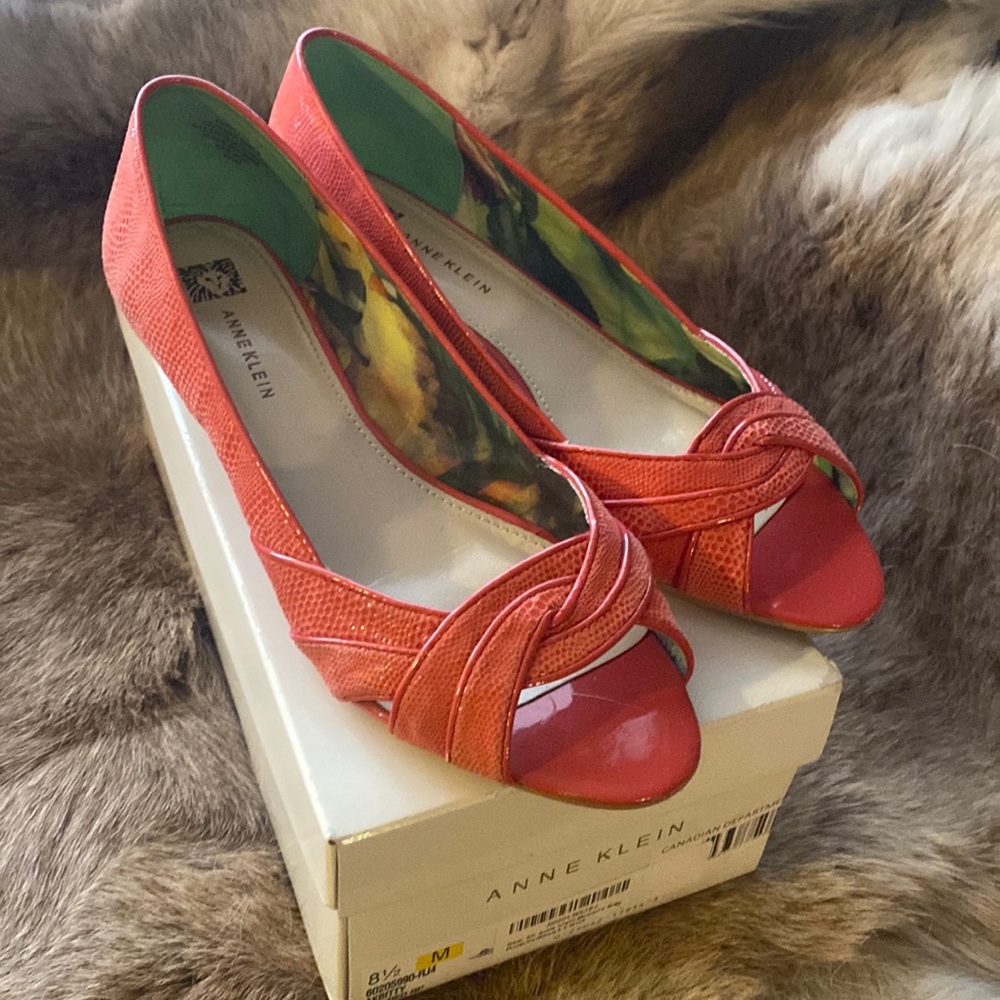 Anne Klein women’s Bitty Pump 8.5M